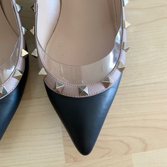 Valentino Black Leather Studded Accents Pumps - Picture 3 of 11
